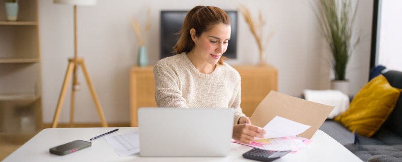 A woman's perception about current and future household budgets and spends